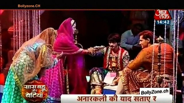 Anarkali Ne Saleem Ko Crazy Kiya Re!! - Jodha Akbar - 29th Jan 2015