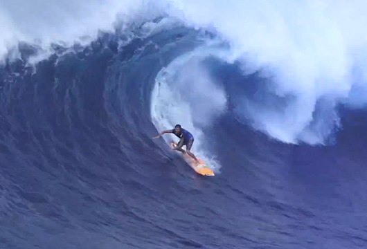 ALBEE LAYER AT JAWS 2 - BILLABONG RIDE OF THE YEAR ENTRY AT JAWS 2 - 2015 Billabong Ride of the Year Entry - XXL Big Wave Awards - Liquid tunnel