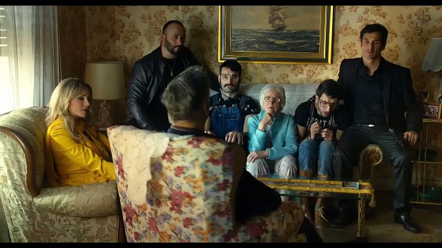 Bigotes y Dientes_ _A Alec Baldwin se le ha podrido en España_ I Torrente 5_ Opereación Eurovegas