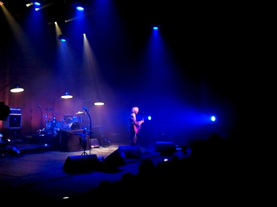 Angie par Louis Bertignac à Toulouse