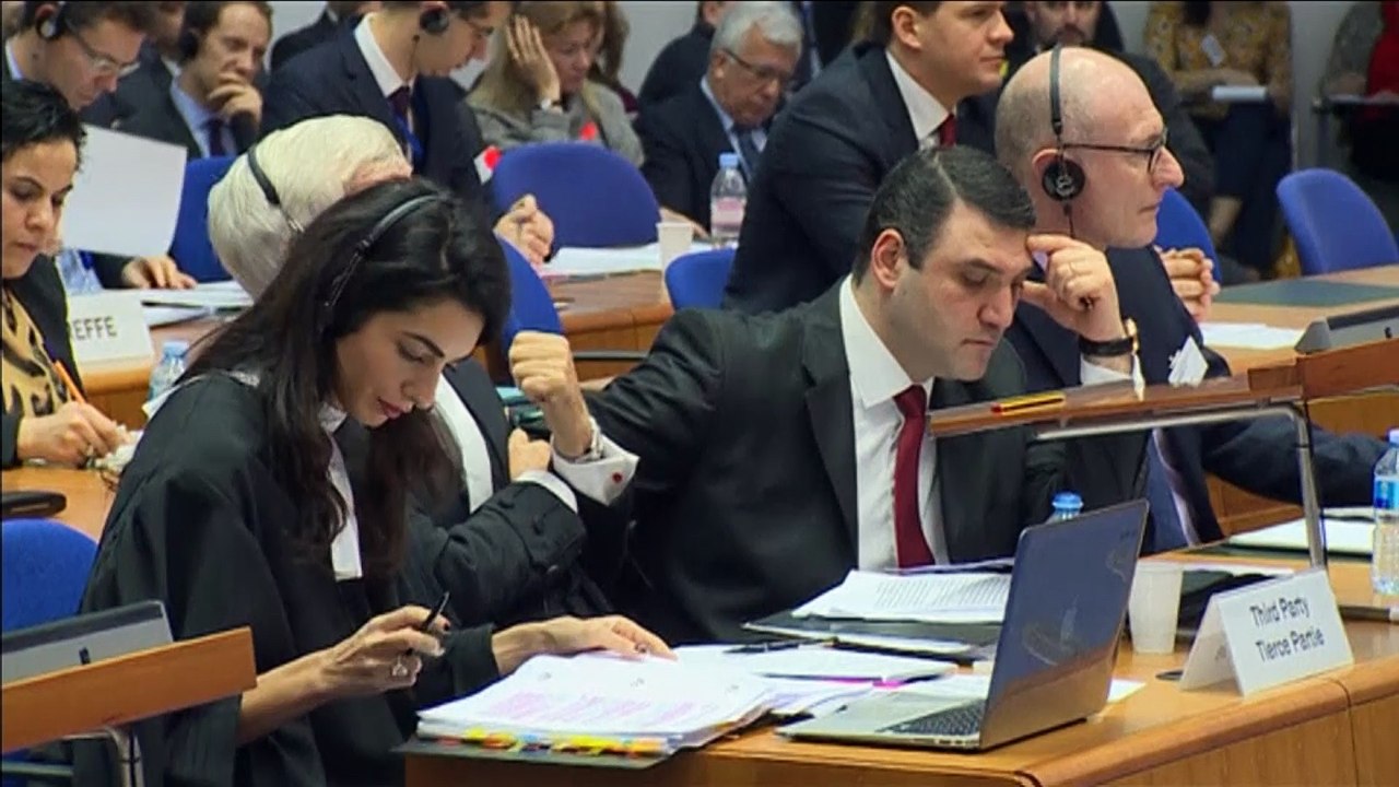 Amal Clooney avocate avant tout