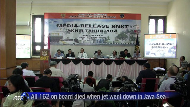 'Co-pilot at controls' when AirAsia plane crashed