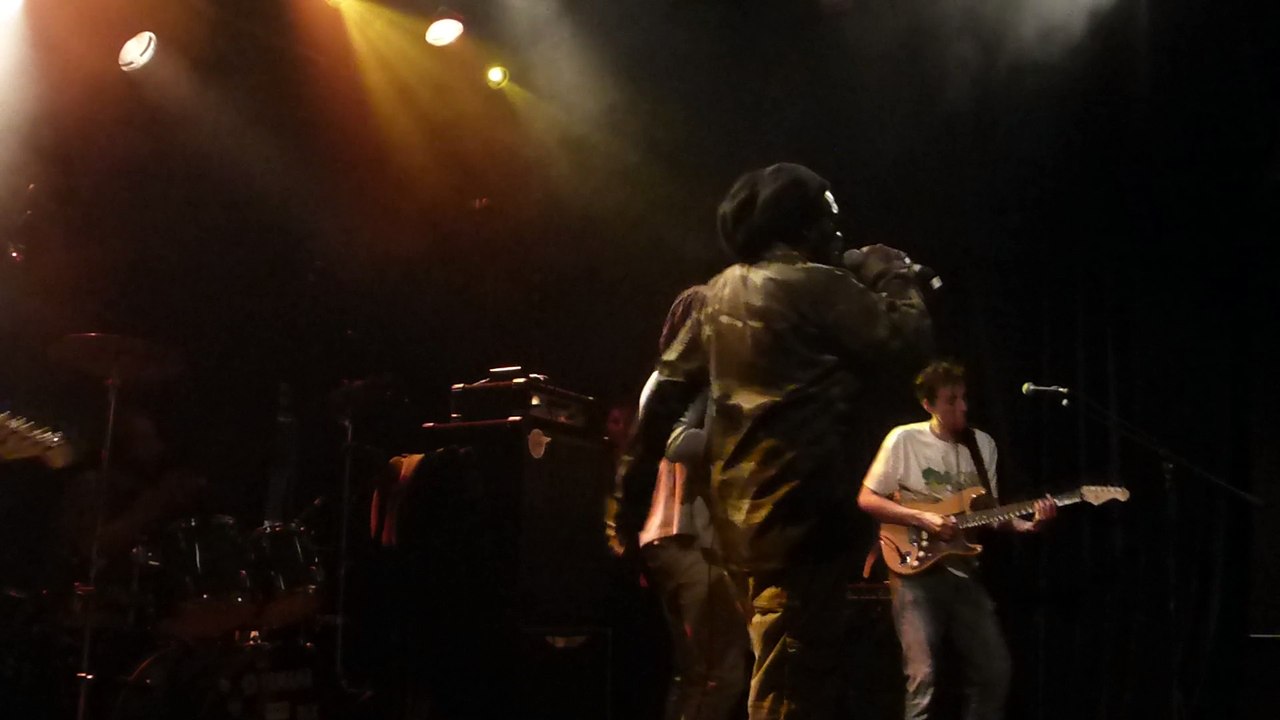 chezidek backed by green & fresh band a l'akwaba in my heart (live)