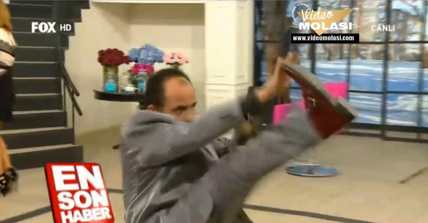 DAMAT ADAYINDAN KAHKAHALARA BOĞAN DANS PERFORMANSI