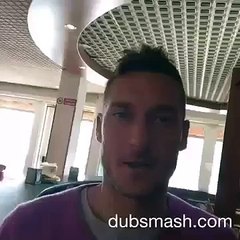 Totti imita grito de Ronaldo