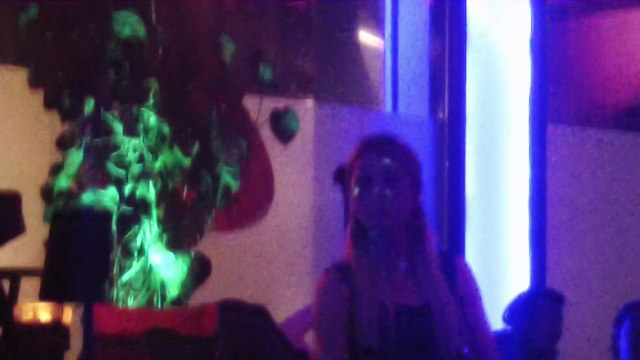 Sevgi Arslan = olum seni arar oldum =Mavigul-Lumiere Hollanda sahnesi