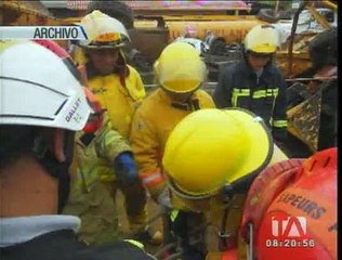 Download Video: Incertidumbre en el Cuerpo de Bomberos de Azogues por posible despido de 20 miembros