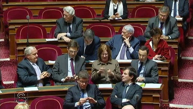 Polémique Larcher-Bartolone : On me dit parfois rond, mais je suis aussi un homme de décision , lance le président du Sénat