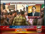 MQM workers shout slogans in favour of Altaf Hussain
