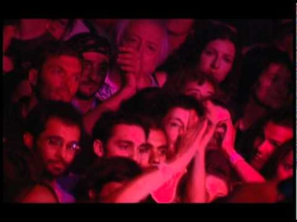 Manu Chao - Infinita Tristeza (Live)