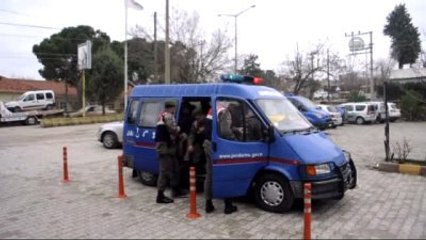 Denizde Boğulma Tehlikesi Geçiren Kaçaklar Kurtarıldı