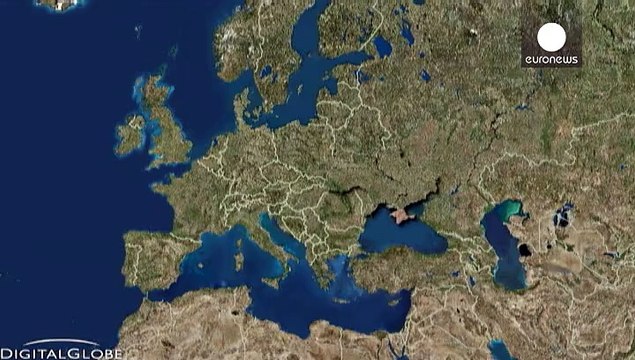 Euronews witnesses damage in government-held city under rebel fire in Luhansk