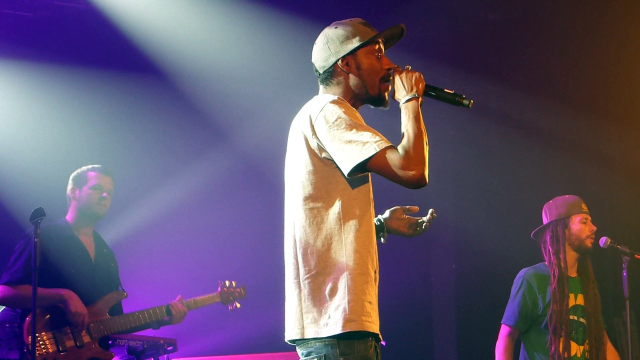 "world a reggae music tour" a l'EMMA natty jean avec danakil - on m'a dit (live)