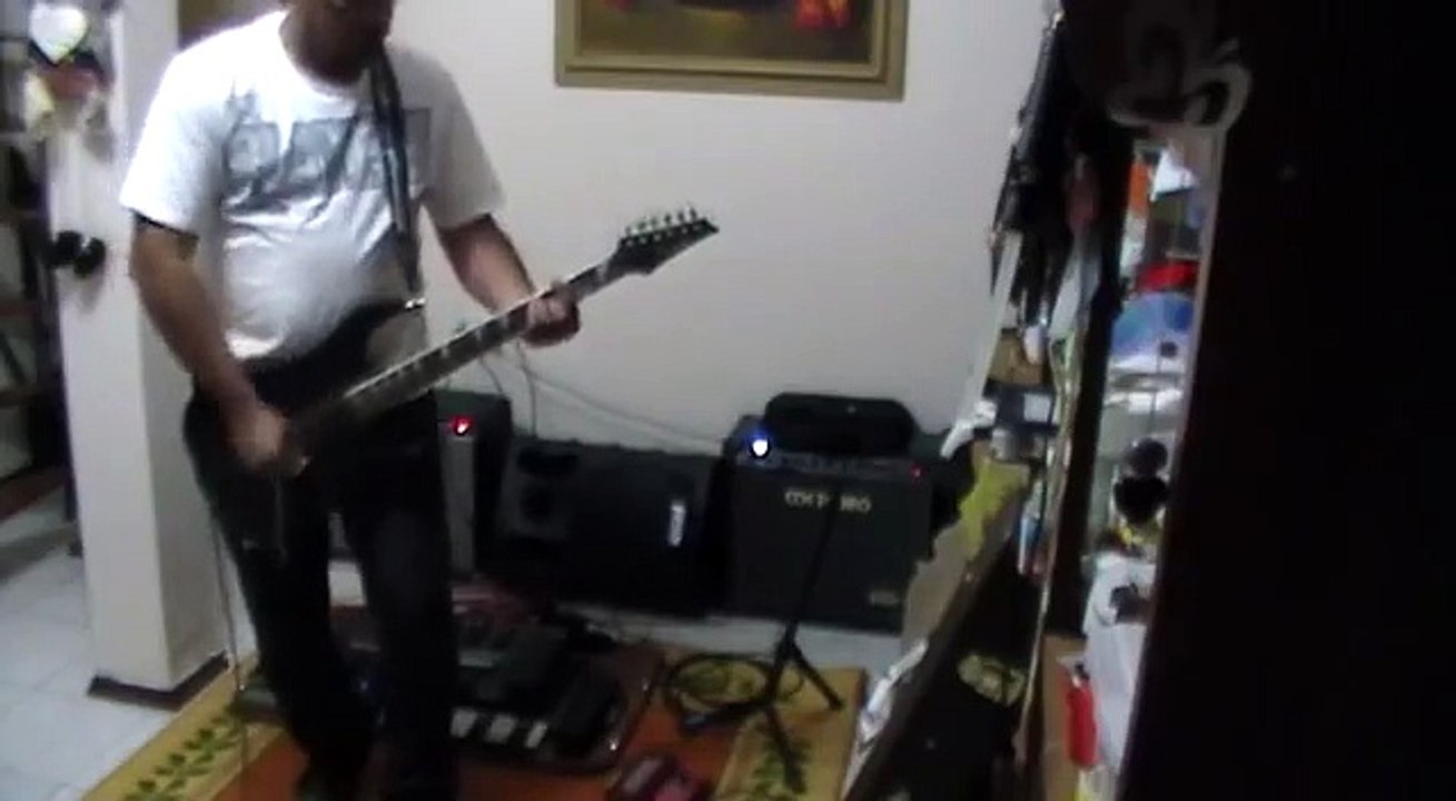 GET ON YOUR BOOTS - U2 GUITAR COVER