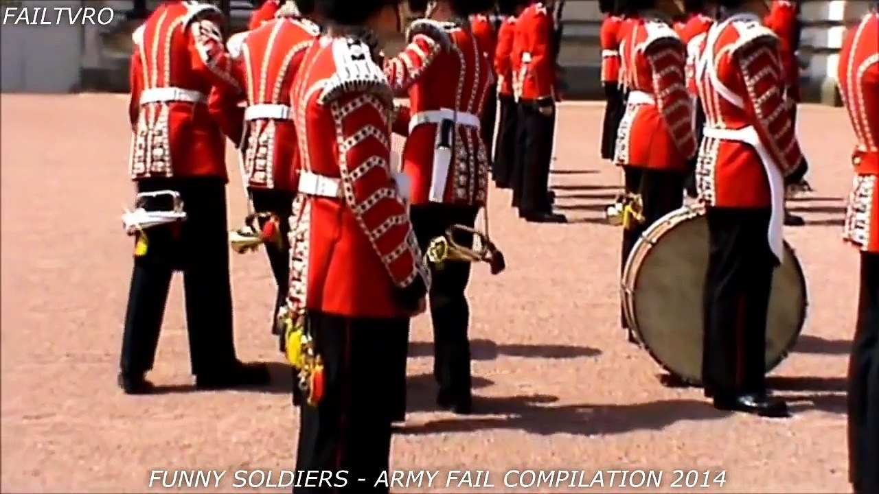 FUNNY SOLDIERS - ARMY FAIL COMPILATION 2014