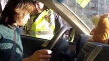 Говорящий хомяк общается с инспектором ДПС