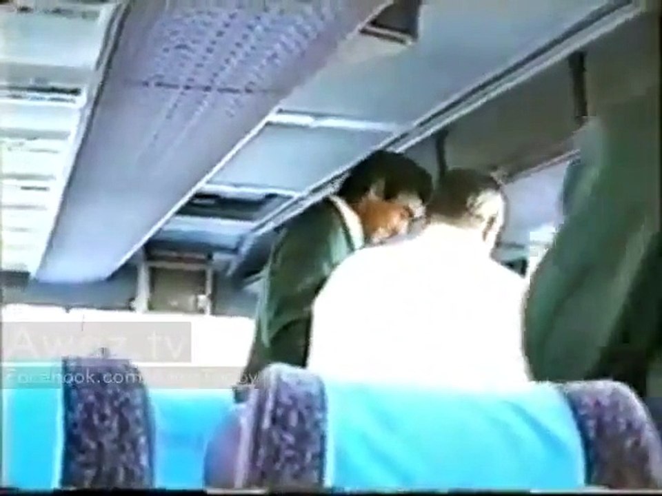 Watch Unseen Video of Pakistani Cricketers in A Bus During England Tour in 1996