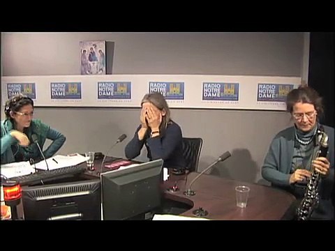 Ecclesia Magazine du vendredi 30 janvier 2015 : le festival d'art sacré Eclats de Lumière à Guyancourt avec Rose Bacot, clarinettiste et récitante (contes et prière des psaumes), Nathalie Lockhart, peintre, et responsable d'Art, Culture et Foi