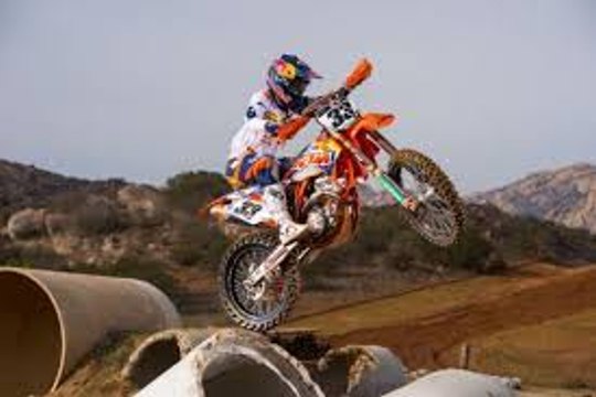 FMF KTM FACTORY RACING TEAM PREPARES FOR 2015 - FMX
