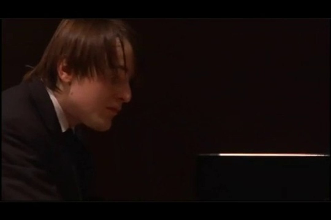 Oh..!  DANIIL TRIFONOV PLAYS LISZT COMPLETE TRASCENDENTAL ETUDES LIVE AT CARNEGIE HALL Part II dec. 9th - 2014