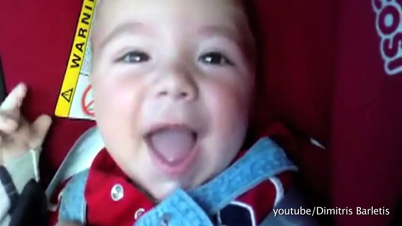 Des bébés découvrent des tunnels et c'est merveilleux