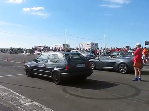Lamborghini Gallardo 5.0 520 KM vs Golf 2 3.6 300 KM