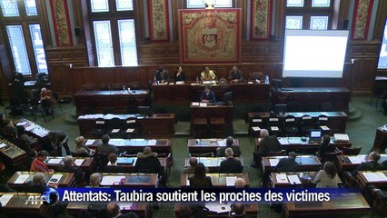 Attentats: Taubira soutient les proches des victimes