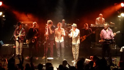 MJC l'escale à Aubagne - Orchestre National de Barbès - Khalti hlima (live)