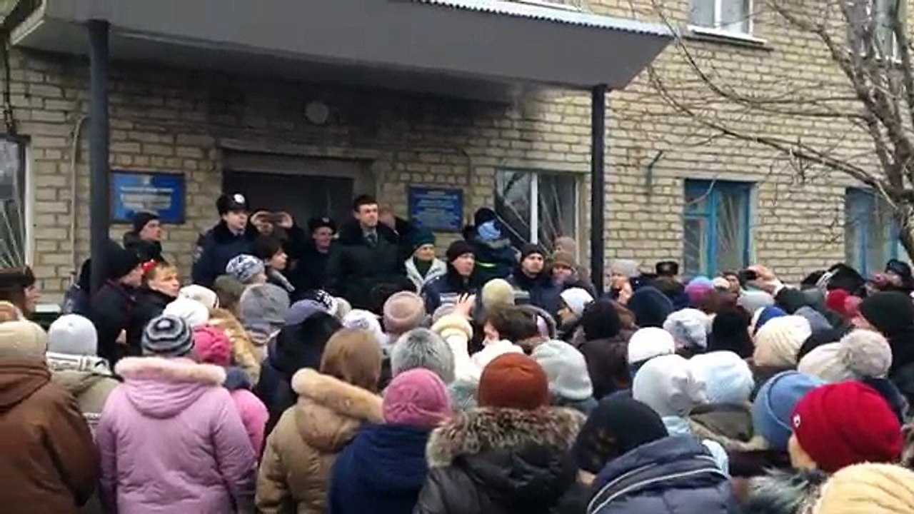 Военком заявил: "Отсюда украинские войска уйдут, когда уйдут российские войска"