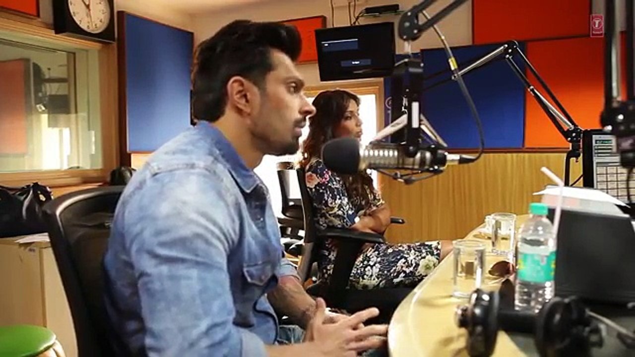 Bipasha Basu and Karan Singh Grover Interview - Alone - Bollywood Interviews - T-series - YouTube