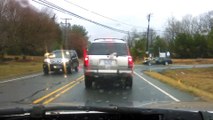 Un road rage qui met en panique un enfant! Flippant...