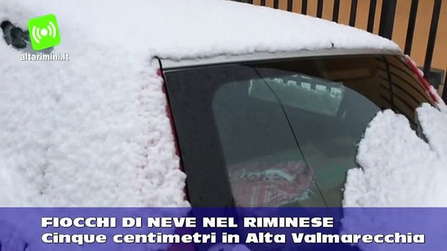 Fiocchi di neve nel riminese, cinque centimetri in Alta Valmarecchia