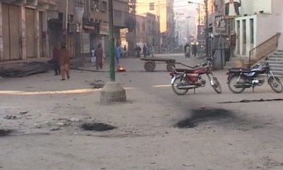 Sindh shuts down to mourn Shikarpur blast