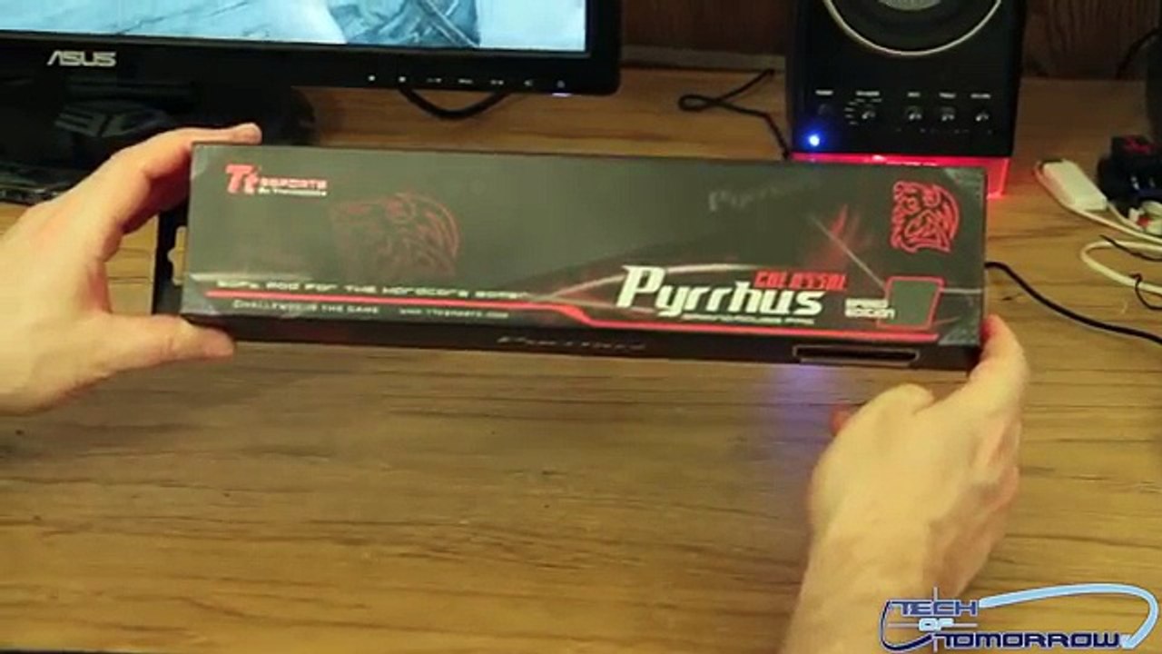 Thermaltake Tt eSPORTS Colossal Pyrrhus Speed Edition Gaming Mouse Pad Unboxing