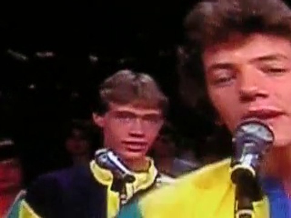 Shorts_Comment ca va (1983)