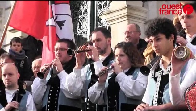 La France a un incroyable talent : le bagad de Vannes reçu en héros