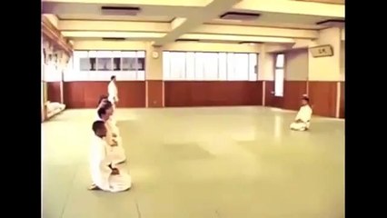 Simon Gray training in Tokyo, Japan Part 2