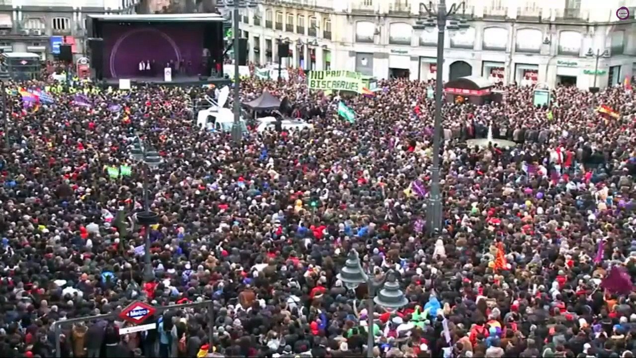 Multitudinaria concentración de Podemos