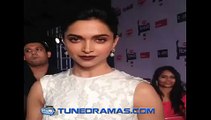 Deepika Padukone at 60th ‪Britannia Filmfare Awards‬ 2015