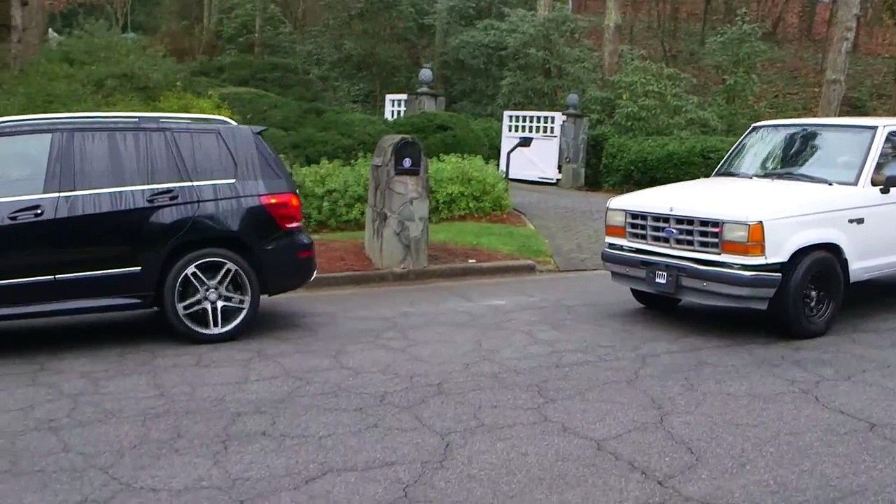 Evander Holyfield ne rigole pas en voiture