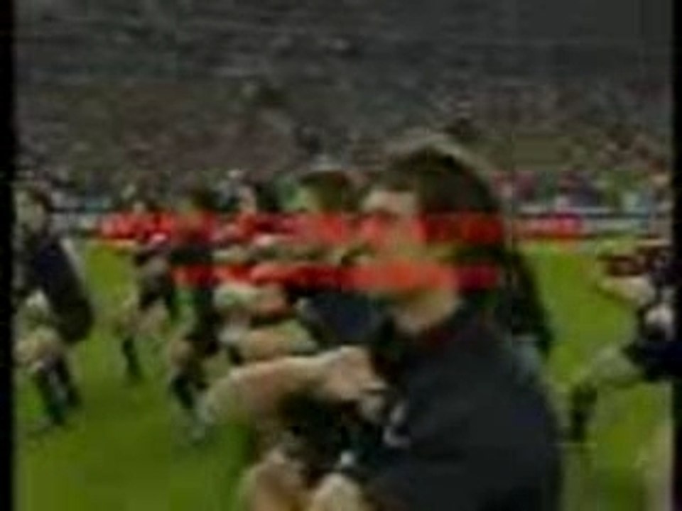 2004-Paris-Haka-300