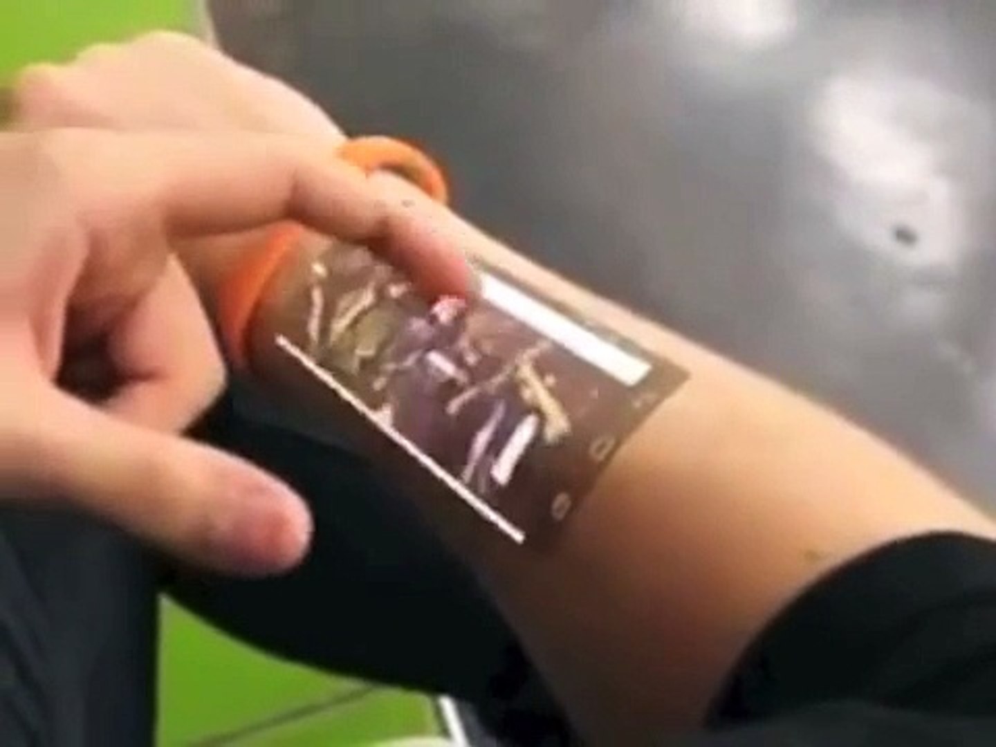 Smartphone working on Your Skin..  New Techonology