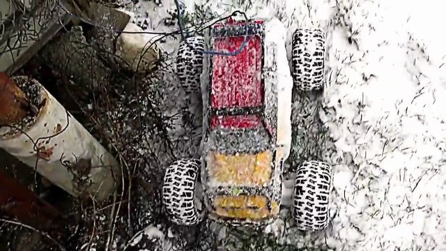 TRAXXAS SUMMIT DRIFT DONUTS ON ICE - RACE CAR - SNOW _ IM SCHNEE - RC MODELLBAU FERNGESTEUERT