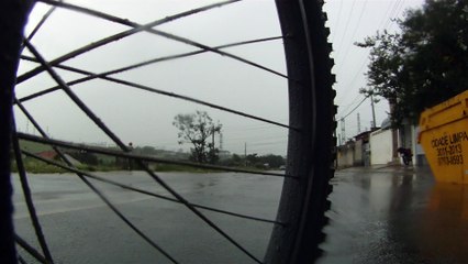Mtb, Trilha dos raios e da chuva, 51 bikers, 32 km, Giro em Taubaté, SP, Brasil, (2)