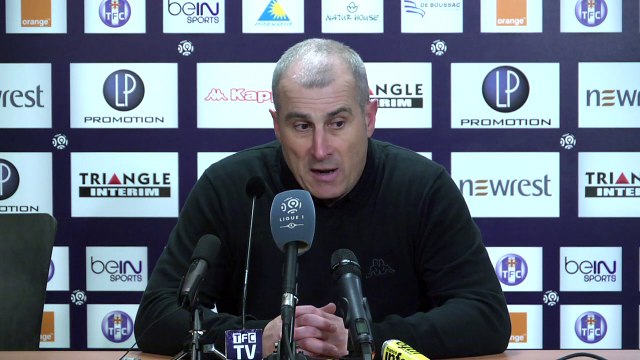 La conférence de presse d'Alain Casanova après TFC/Reims