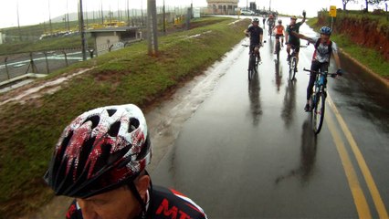 Mtb, Trilha dos raios e da chuva, 51 bikers, 32 km, Giro em Taubaté, SP, Brasil, (19)
