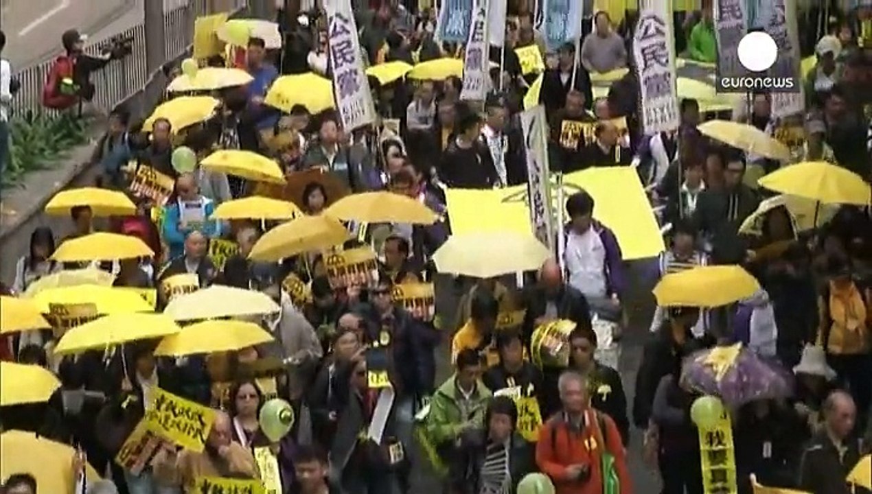 Wieder gelbe Regenschirme in Hongkong