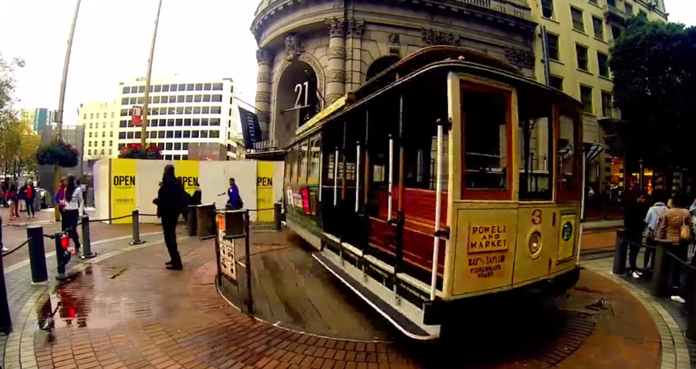 Cable Car Shows the Sights of San Francisco
