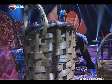 Zeynep CİHAN-Ne ağlarsın benim zülfü siyahım Bilge DEDE-Orhan DOĞAN Yönetmen-Mehtap ÖZGÜL Şef:Ömer Hayri UZUN