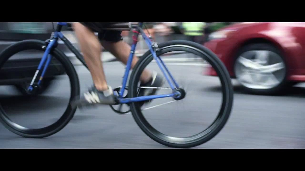 Tracers Official Trailer 2015 720p
